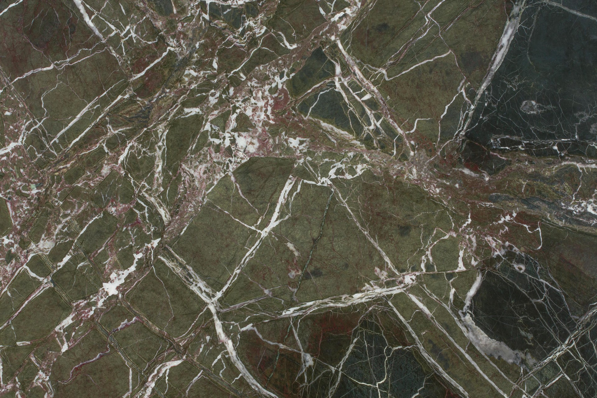Breccia Imperiale